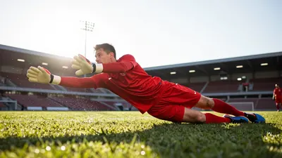Czech Republic internationals experienced mixed results in European club football this week, with goalkeeper Matěj Kovář...